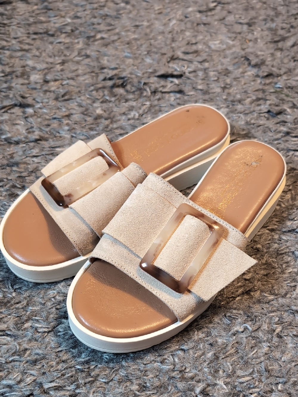 Simona Rossi Cream Slide Sandals with Buckle